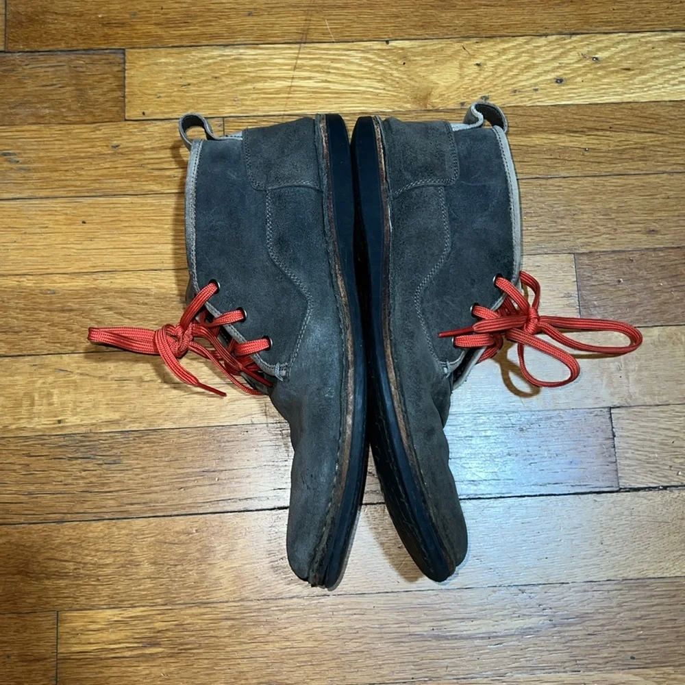 John Varvatos USA The Hipster Suede Chukka Boots in Grey, size 10